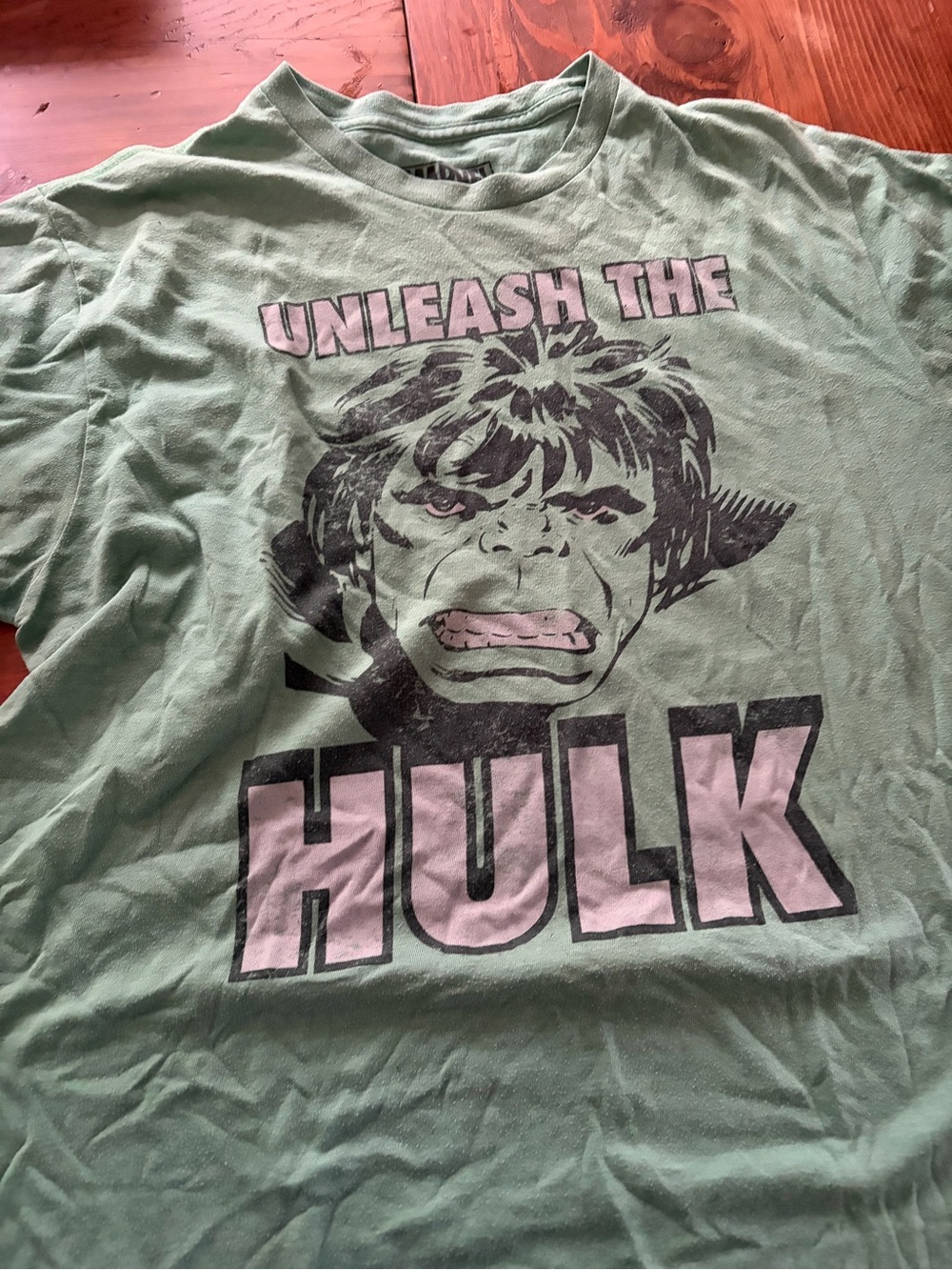 Marvel Unleash The Hulk Graphic Tee (Vintage)